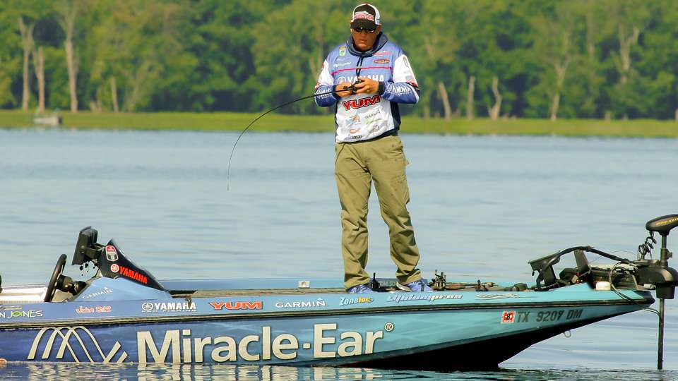 Catch up with Alton Jones on Day 2 of the Bassmaster Elite at Champlain presented by Dick Cepek Tires & Wheels.