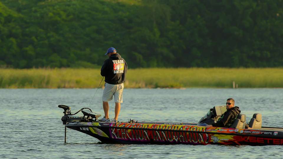 Catch up with the Elites as they take on the second morning of the Huk Bassmaster Elite at St. Lawrence presented by Go RVing.