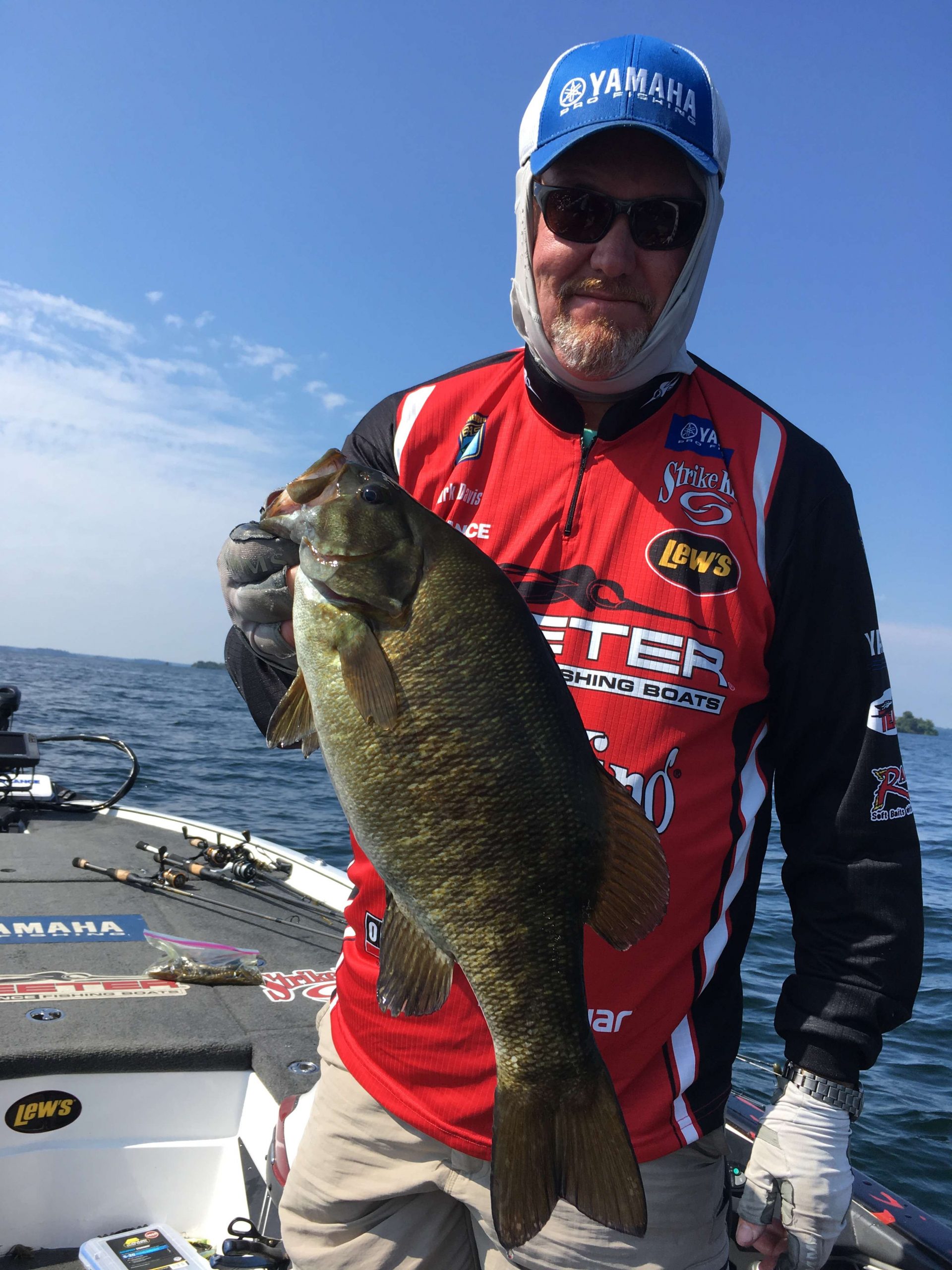 Let the culling commence for Mark Davis on the St. Lawrence River with this nice three pound addition to his Skeeter livewell. 