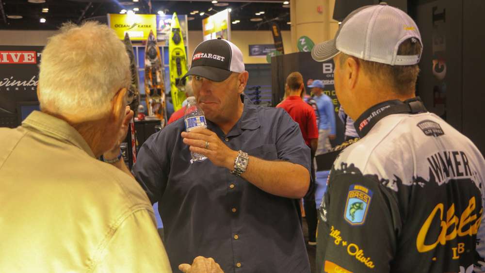 Bassmaster Emcee Dave Mercer gets in serious talks with B.A.S.S. legend Jerry McKinnis and David Walker.