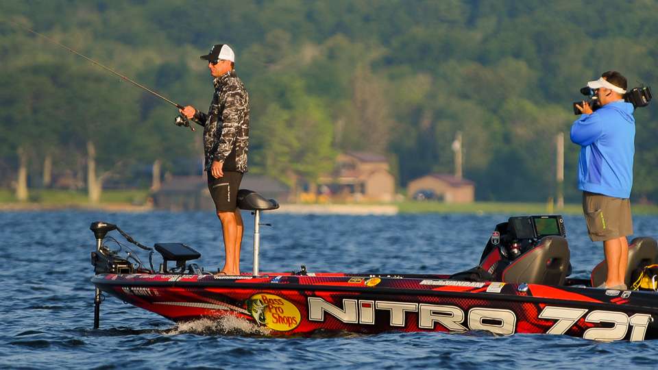 Go on the water with KVD and Matt Lee as they tackle the afternoon of Day 2 of the Huk Bassmaster Elite at St. Lawrence presented by Go RVing on the St. Lawrence River.