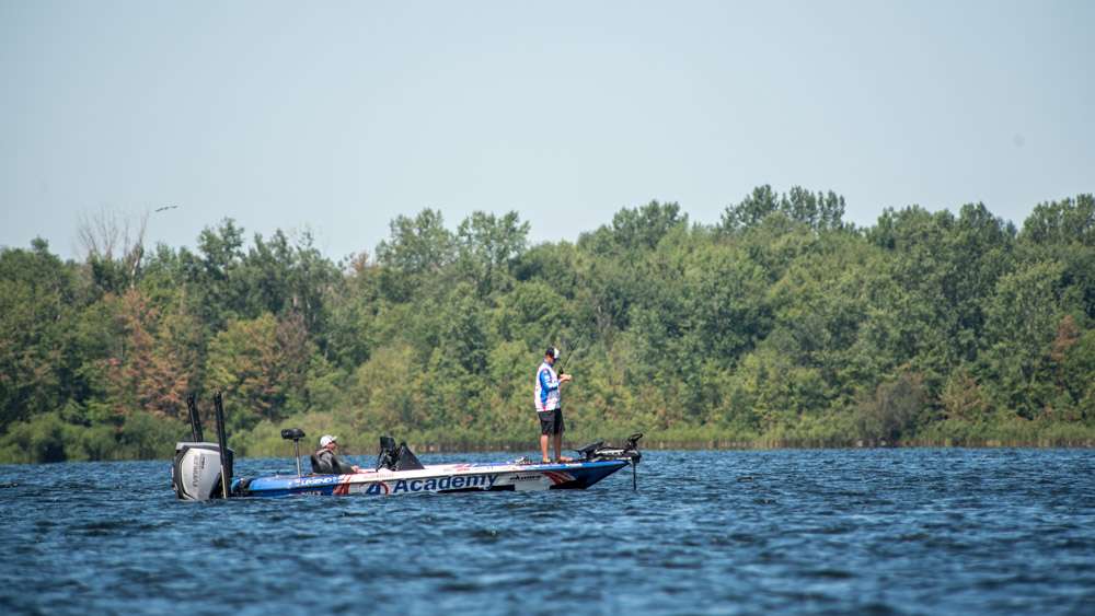 Go on the water on Day 2 of the Bassmaster Elite at Champlain presented by Dick Cepek Tires & Wheels with Elite Series pros Jacob Powroznik, Jordan Lee, Justin Lucas, and Dustin Connell.