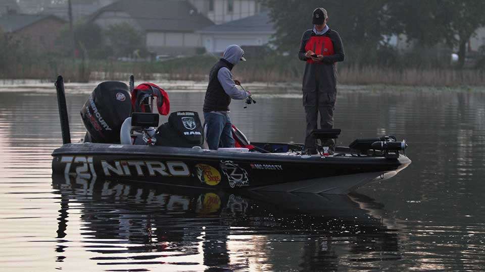 The third installment of Zona LIVE presented by Mercury was Wednesday on Lake St. Clair. Mark Zonaâs guest was Classic champ Jordan Lee, who gets some tackle ready after being put in with Huron-Clinton Metropark with cameraman Wes Miller.