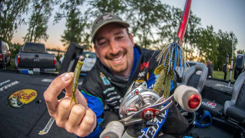 <b>Ott DeFoe</b><br>
To finish seventh, Ott DeFoe used two finesse rigs. Those were this 3/4-ounce Terminator Jig, Green Pumpkin Olive. For a trailer he added a Bass Pro Shops River Bug, Okeechobee Craw. Alternatively, he rigged a 3/16-ounce jighead with 3.5-inch Bass Pro Shops Stik-O Worm, Cali Craw. 
