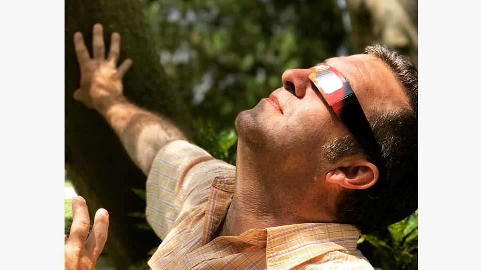 Outdoor writer David Brown offers lesson on wearing the eclipse glasses. âSo, a friend brought me eclipse glasses and I was so excited I went dashing out the front door and ran right into a tree. Apparently, you can't see crap with these things unless you're actually looking at the eclipse. I don't like eclipses anymore.â