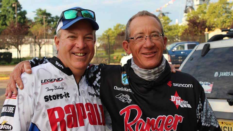 Pro anglers Terry Baksay and Charlie Hartley visit before weigh-in.