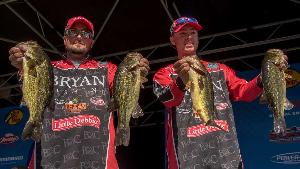 Cole Sands and Nathan Bell from Bryan College (17th place, 13-14)