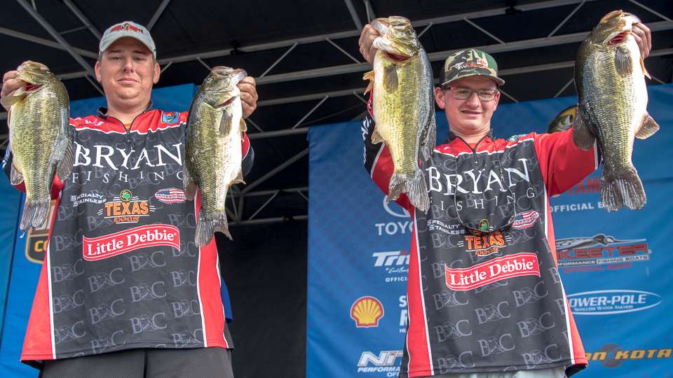 Jacob Foutz and Jake Lee from Bryan College (1st place, 18-4)