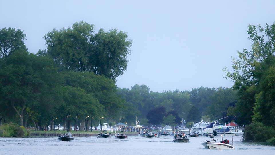 Check out the Top 50 Elites  as they race into Day 3 of the 2017 Advance Auto Parts  Bassmaster Elite at Lake St. Clair.