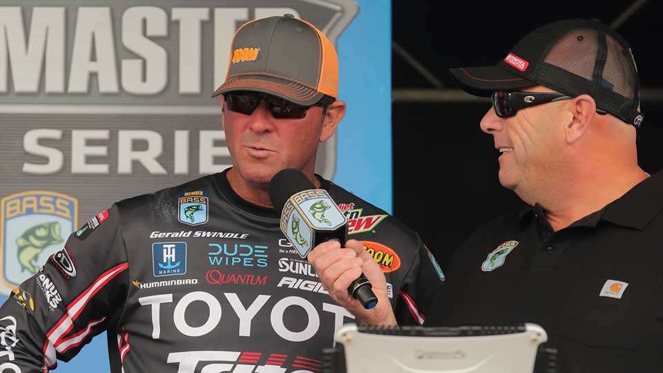 Another dramatic story played out at Mille Lacs -- the AOY title. Gerald Swindle went into the event with a 43-point lead over Keith Combs. Problem was, Swindle faltered on Day 1, bringing in only three fish, standing 49th to leave the door somewhat open.