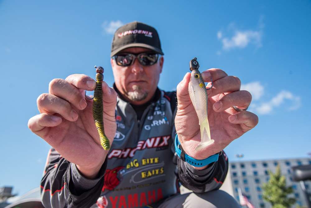<b>Russ Lane</b><br>
Russ Lane alternated between two lures to finish sixth. A 1/2-ounce Buckeye Lures Pitch and Skip Jig Head was a key choice. He added a 4.5-inch Big Bite Baits BB Kicker as a trailer. Another choice was a 3/8-ounce ball head jig rigged with a Big Bite Coontail Worm. 
