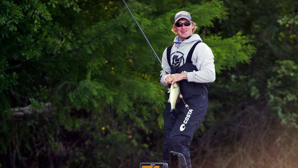 19th place: Dustin Connell (42-9) is a lock for the Classic, sitting 11th in the points race at the moment. But heâs fishing to win the Rookie of the Year race and heâs six points behind Jamie Hartman. Connell is working to move up, while hoping the others will finish in between him and Hartman.