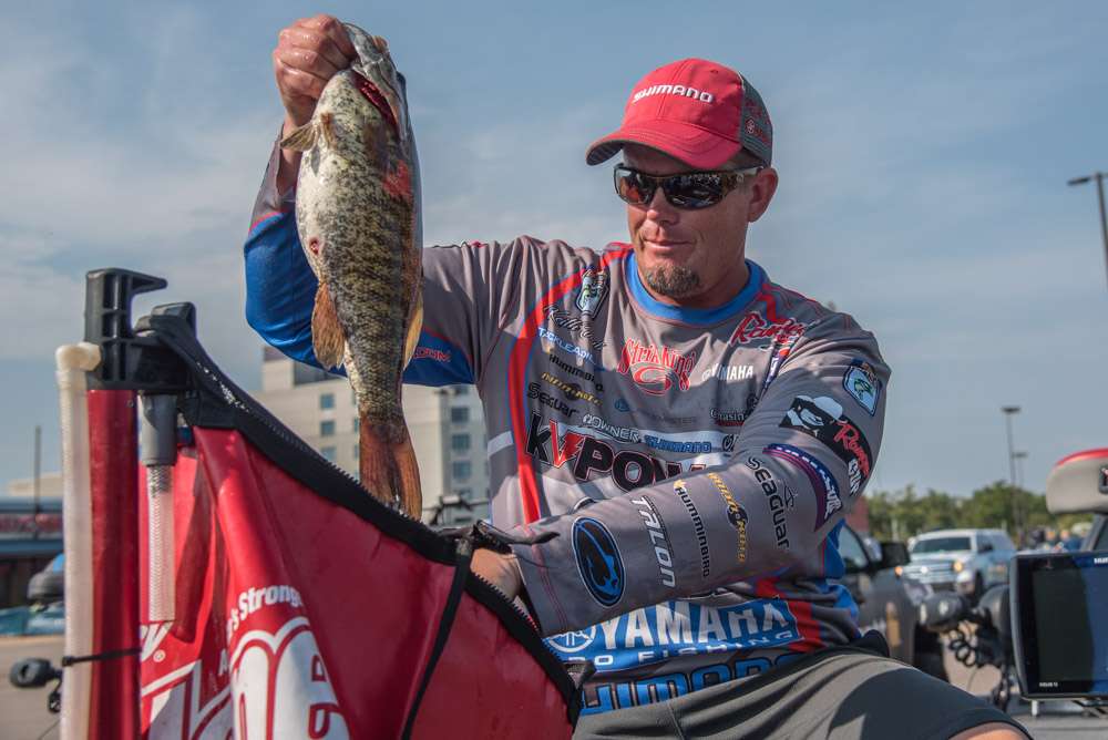 <b>Keith Combs</b><br> Winner Keith Combs used a big bass bait to target quality smallmouth feeding on crawfish. The result was daily limits weighing 24-15, 24-15 and 22-07. He held the lead all three days.  
