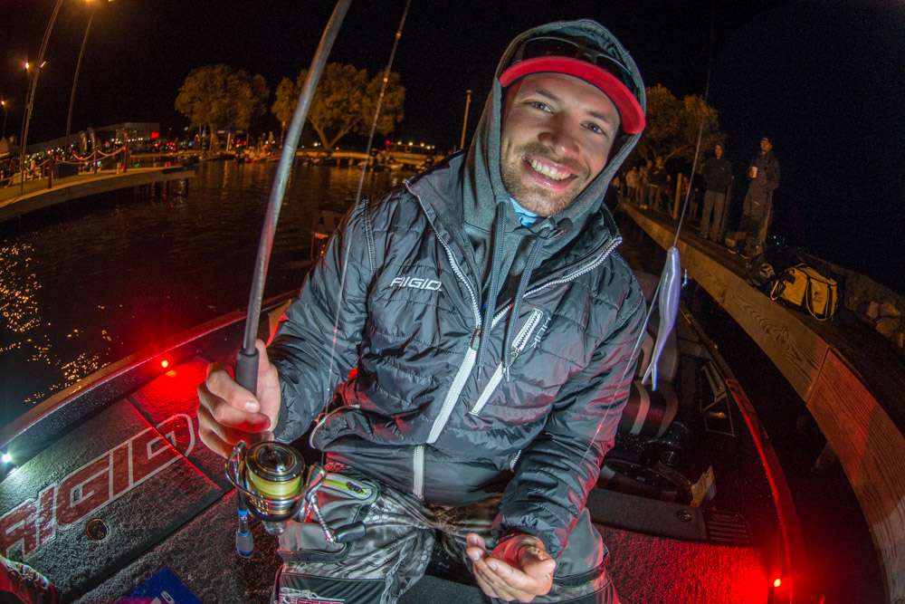 <b>Brandon Palaniuk</b><br>
Toyota Bassmaster Angler of the Year Brandon Palaniuk used a drop shot rig. He made it with a 5.25-inch Zoom Super Fluke, Purple Smoke, rigged to a 2/0 straight shank hook and 3/8 ounce drop shot sinker.
