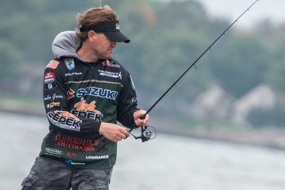 3rd place:  Clifford Pirch (47-1) came in to this event needing a top 20 finish to get in the Classic. Heâs done that and more and now has his sights set on winning his first Elite event. He matched Combsâ weight on Day 2, and feels he can do that again. Pirch made a mistake not pushing hard enough on Day 1.