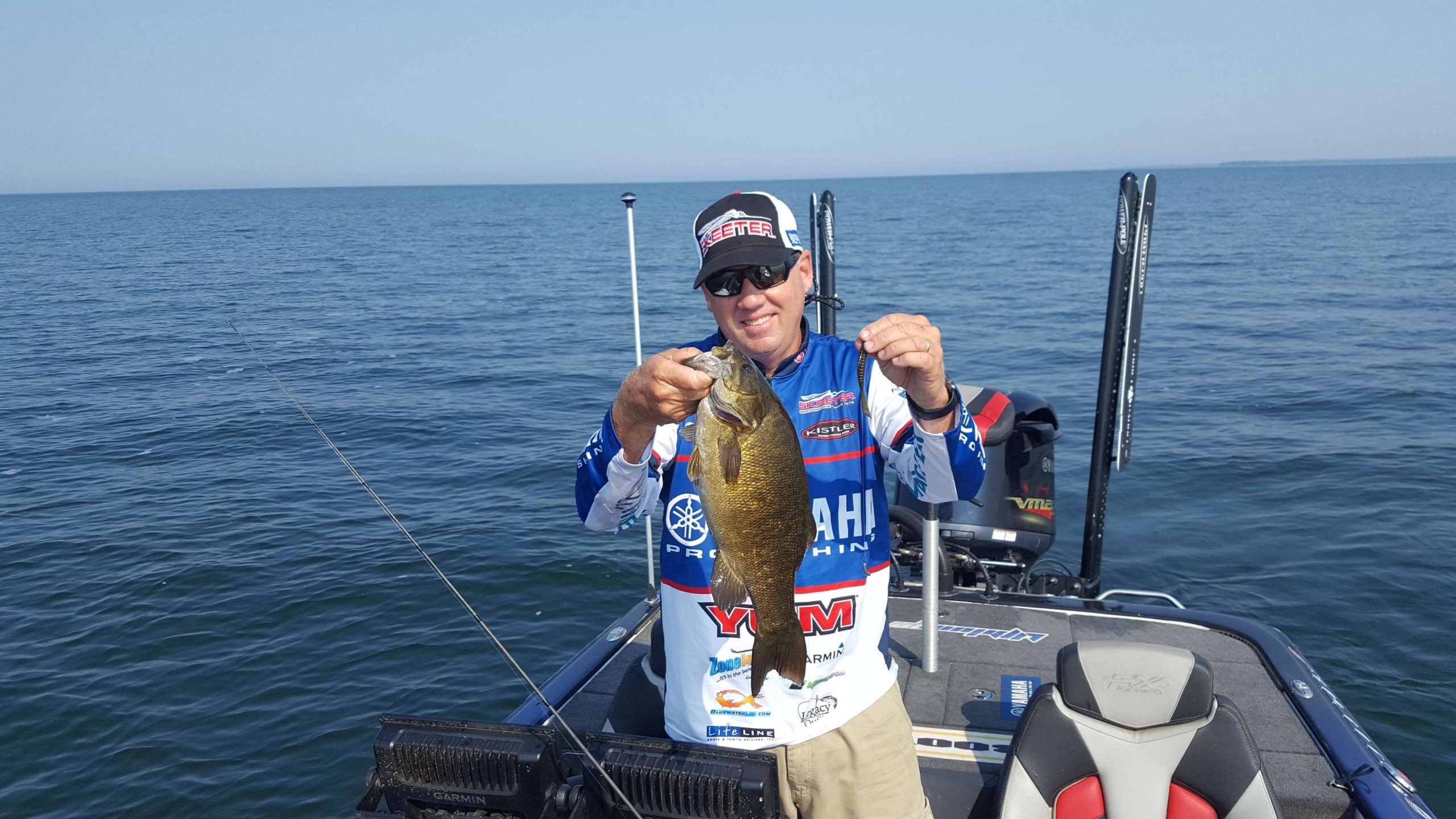 Alton Jones closes his limit with a nice 4-pounds and smiles.