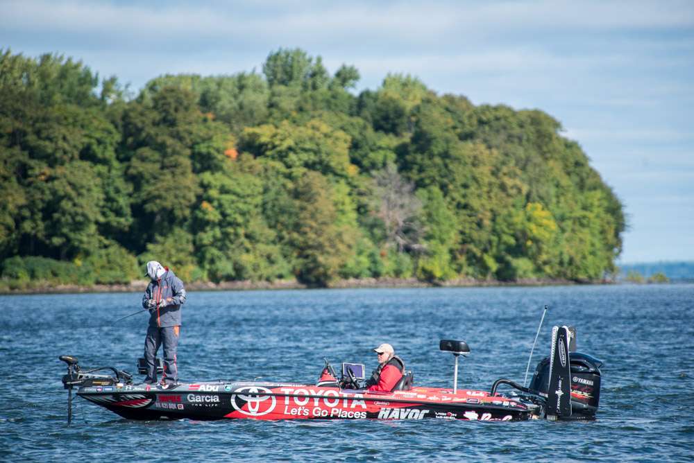 Spend the afternoon with Elite Series pro Mike Iaconelli on the final day of the 2017 Toyota Bassmaster Angler of the Year Championship. 