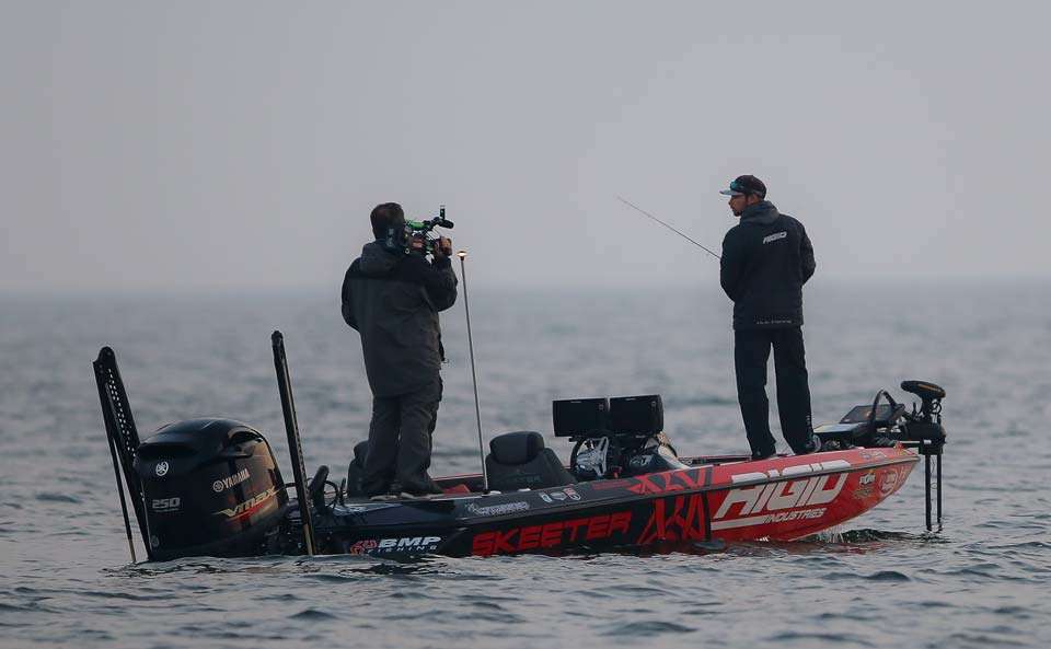 Go on the water early with Brandon Palaniuk as he aims for the AOY title on Day 1 of the 2017 Toyota Bassmaster Angler of the Year Championship on Mille Lacs Lake.
