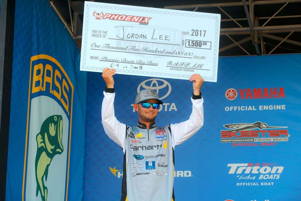 Lee also picked up a Phoenix Boats Big Bass bonus of $1,500 from the previous Elite Series tournament.