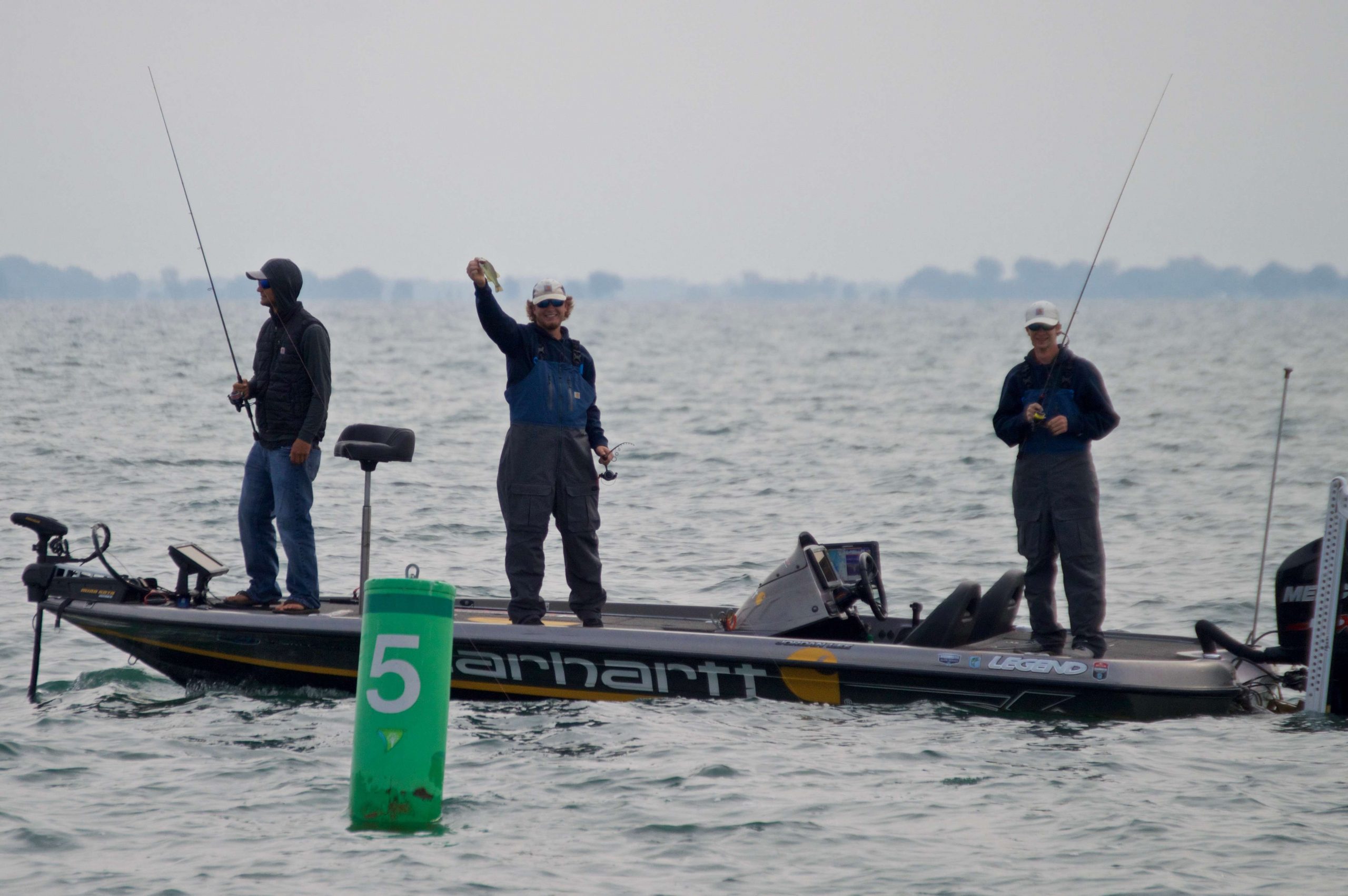 Finally the anglers jumped in Jordanâs boat and headed out on Lake St. Clair. Stopping first to pitch a drop shot on a few buoys. A small largemouth bass was the only takerâ¦
