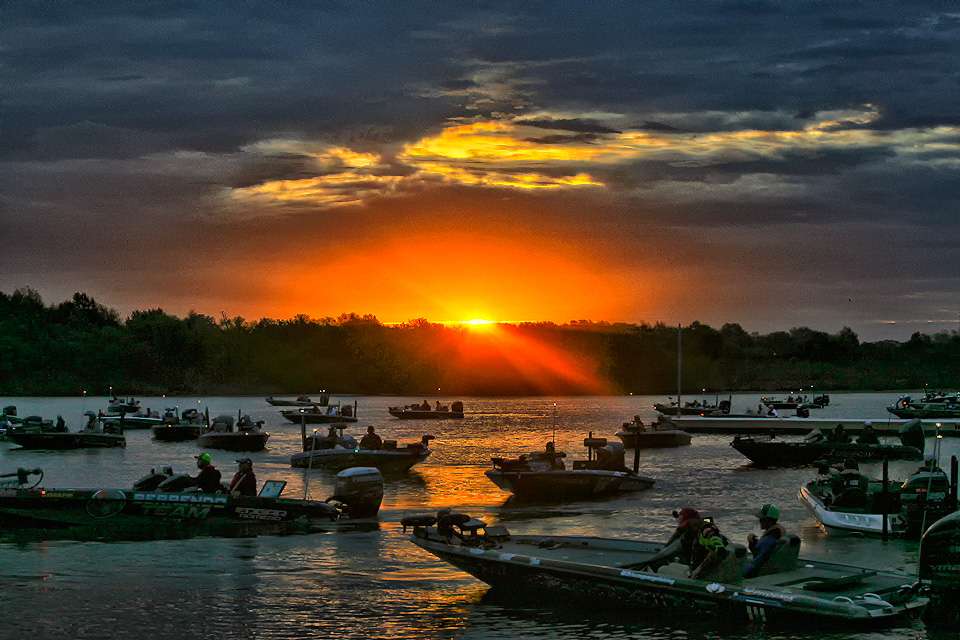 The Bass Pro Shops Bassmaster Central Open #3 begins the second day of competition with a beautiful sunrise. 