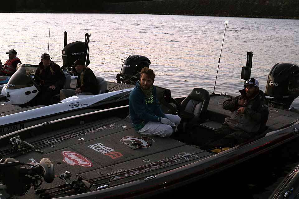 Elite Series pro Justin Lucas has one final shot at qualifying for the Classic and this is it. In order to make the cut, the sixth place angler must win the tournament. 
