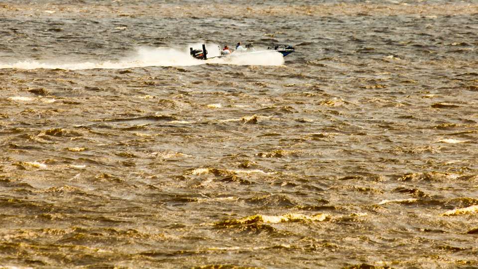 The Elites had a rough day on the water on Day 2 of the Academy Sports + Outdoors Bassmaster Elite at Ross Barnett Reservoir. Conditions for Day 3 are not anticipated to improve.