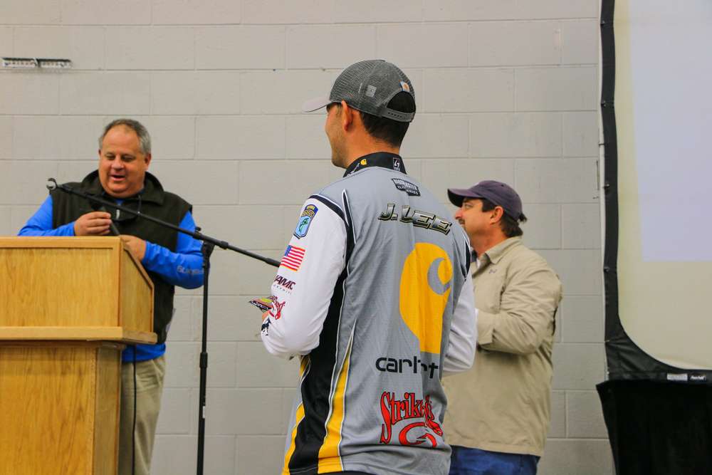 Lee, Paul, and Roger Metz, another principal organizer of the event, handed out Lee autographed <em>Bassmaster</em> Magazines and prize packages to the fortunate winners. 