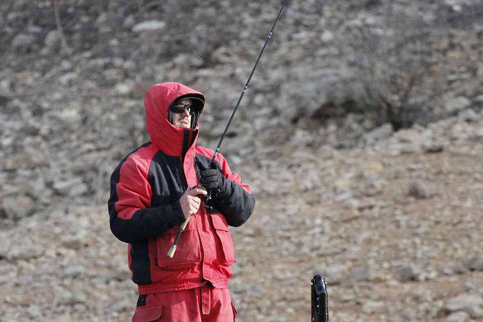 Teams were decked out in cold weather gear and many teams opted for gloves. Some had two, some used 1 and very few fished barehanded.