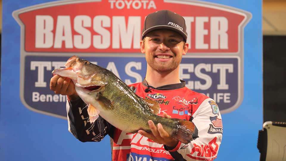 At Toledo Bend, Zona saw Greg Hackney winning, not John Murray, who also ended a lengthy winless streak. At Ross Barnett, Zona thought Alton Jones would top the field while Connell actually edged KVD. At Texas Fest, KVD was picked to edge Keith Combs, and Zona said he never imagined Brandon Palaniuk would walk away with that blue trophy. 