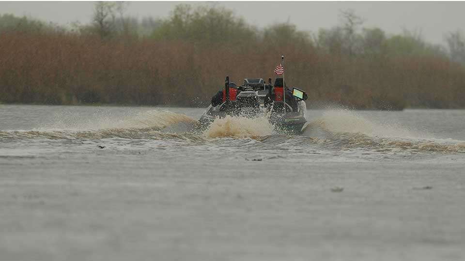 Zona wanted to save the Classic predictions for later, so weâll head over to the Sabine River for the April 6 Elite, a Friday start. The third Elite event there since 2013, Zona said he thinks an angler who has made 240-mile round trips from Orange, Texas, to near Clear Lake, Texas, will win. 