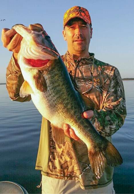 10-13<br>
Scott Hanback <br>
Lake Tohopekaliga, Florida<br>
Live bait
