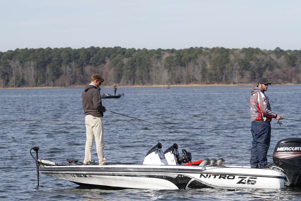 Day 1 on the water started later than expected as a 1-hour and 45-minute fog delay kept the anglers at the ramp.