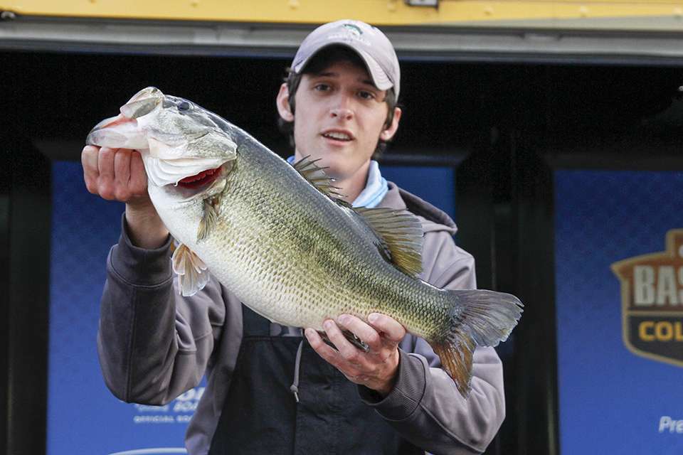 Taylor Cranford and Connor Turner of LSU with a giant 9-10 largemouth.