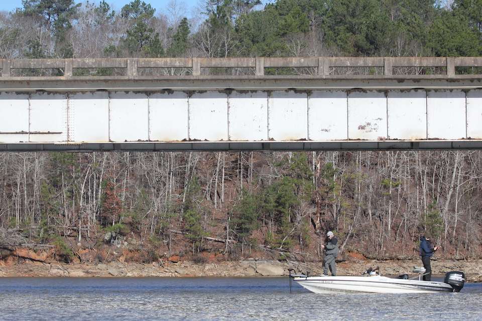 Fish will be caught in all depths, Weldon added. In an Everstart he won over former Elite Jason Quinn, Weldon said he caught his fish 5- to 6-feet deep while Quinn fished in 70 feet of water. âThatâs the range youâre going to see on Lake Martin,â he said.