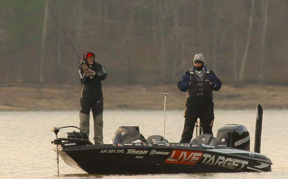 Head out early with the Elites as they take on the first morning of the 2018 Bassmaster Elite at Lake Martin presented by Econo Lodge.