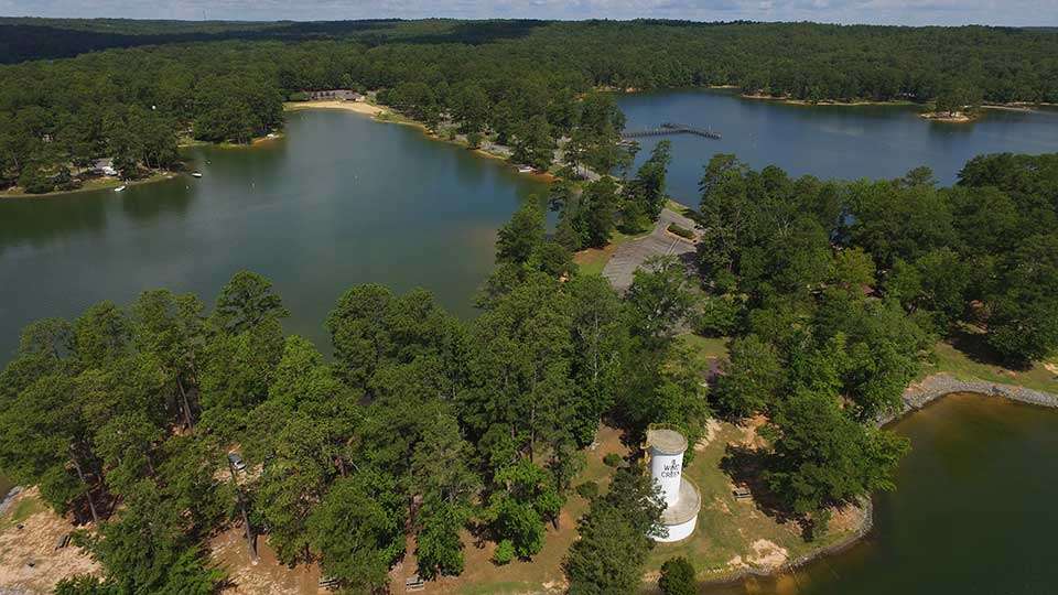 Wind Creek, outside Alexander City on the north end of the lake, is the largest state-operated campground in the continental United States with 626 modern campsites. Wind Creek is the site for most tournaments on Lake Martin. 