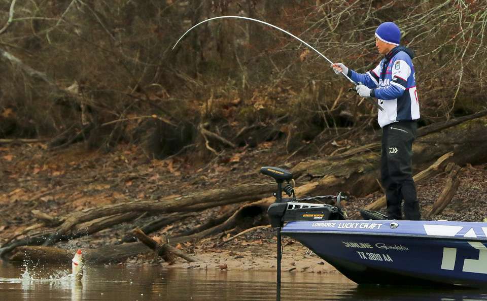 Takahiro Omori found an active school of biting bass early on Day 3 of the Bassmaster Elite at Lake Martin presented by Econo Lodge.
