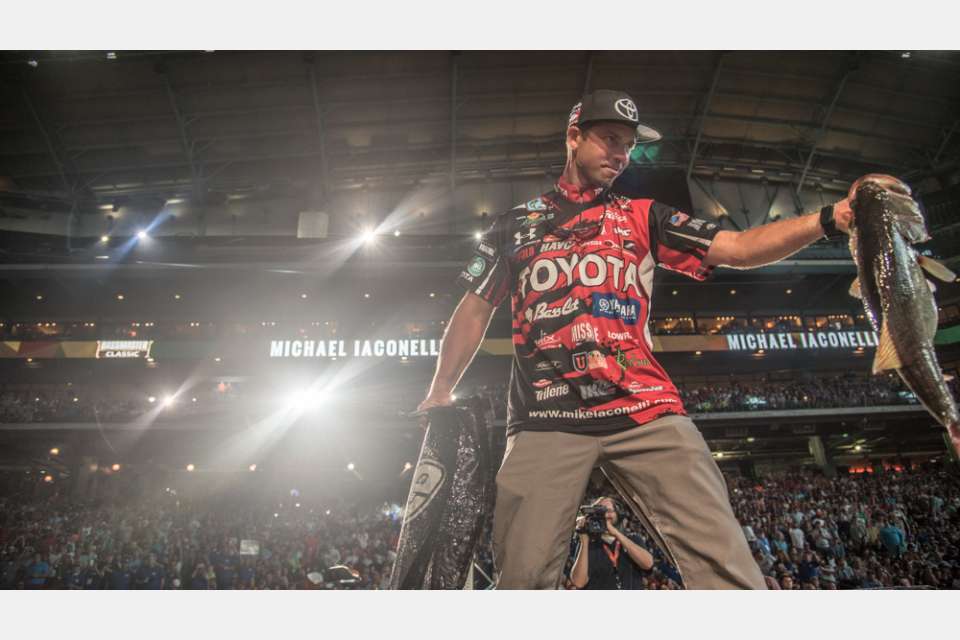 <h4>Mike Iaconelli</h4>
Pittsgrove, New Jersey<br>Classic History: 18 appearances, 1 win (2003)<br>
Qualified via the Elite Series<br>2017 AOY Rank: 41