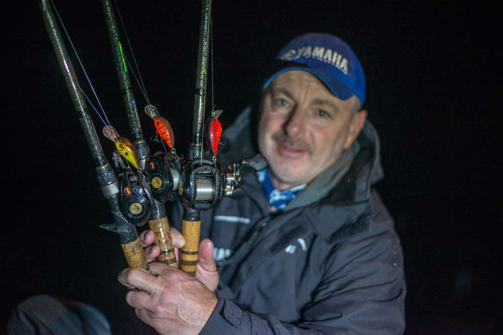 <b>Mark Menendez</b><br>
Mark Menendez used crankbaits, a jig and spinnerbaits to finish eighth. He chose Strike King Series 3 Pro Model and Squarebill 1.5 crankaits for covering water. A 3/8-ounce Strike King All Purpose Jig with a Strike King Rage Craw for a trailer was another choice, along with a Strike King Spinnerbait. 