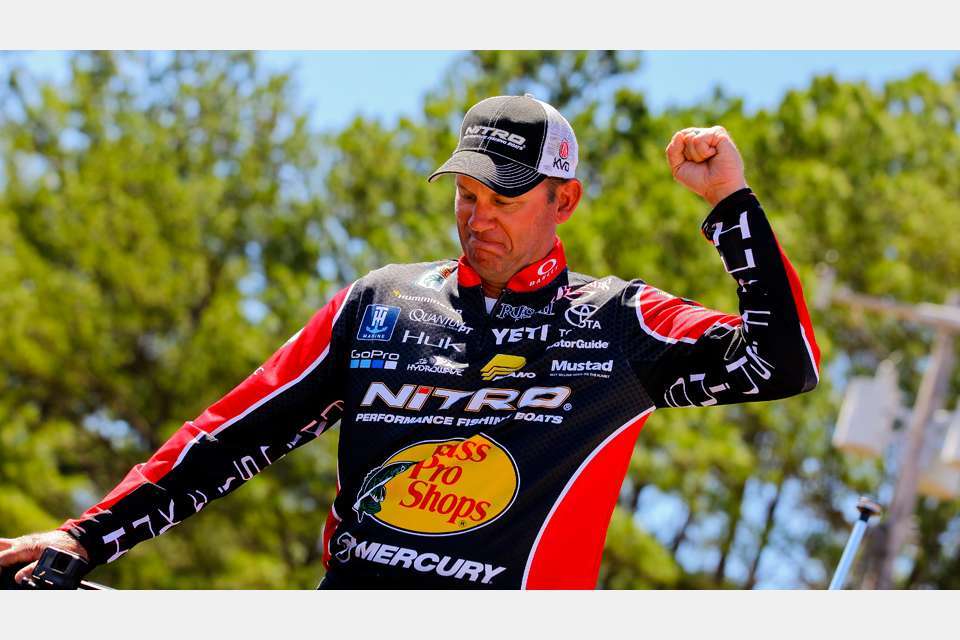 <h4>Kevin VanDam</h4>
Kalamazoo, Michigan<br>Classic History: 26 appearances, 4 wins (2001, 2005, 2010, 2011)<BR>
Qualified via the Elite Series<br>2017 AOY Rank: 10