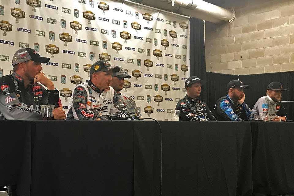 Here are the top six anglers after Day 1, lined up for a press conference but looking more like they were in a police lineup. âAlright, howâd you pull it off? Howâd you catch all those fish?â And their answers, âIâm not talking. Whereâs my lawyer,â or so it seemed. In actuality, they offered answers but not much details. They were not about to let any secrets out.