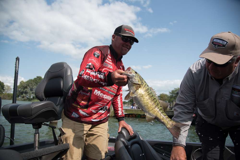 <b>Luke Clausen</b><BR>
Spokane, Wash. <BR> Odds: 30-1 <BR>
Clausen actually has a Classic title to his credit, but it was way back in 2006 on Lake Toho in the first-ever February Classic. He elected to fish the FLW Tour instead of the Elite Series after that victory and enjoyed a stellar career on that trail, winning more than $1.6 million. He made the jump to the Elite Series in 2016 and failed to make the Classic his first season on the trail. But he finished in 23rd place in the 2017 AOY standings to make the Super Bowl of professional bass fishing for the fourth time in his career.
