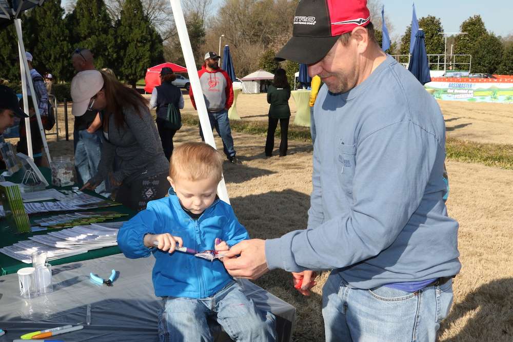 Ian Earnhardt and his dad Kenneth worked on painting their own lure. 