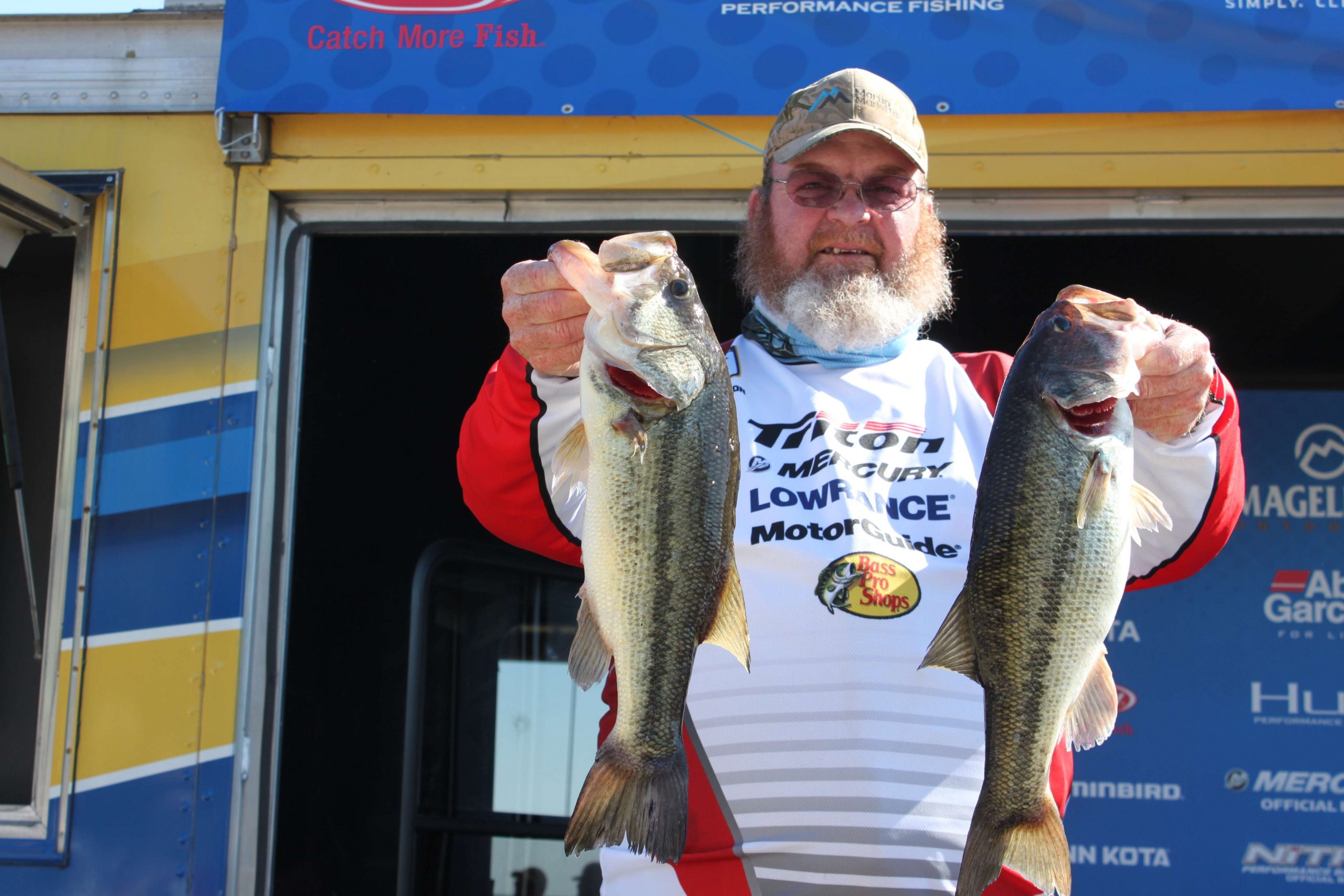 Among the first to weigh in Wednesday was Ohioâs Stanley Dodson who caught five bass that weighed 14-12, which was good enough for a tie for 30th place among boaters.