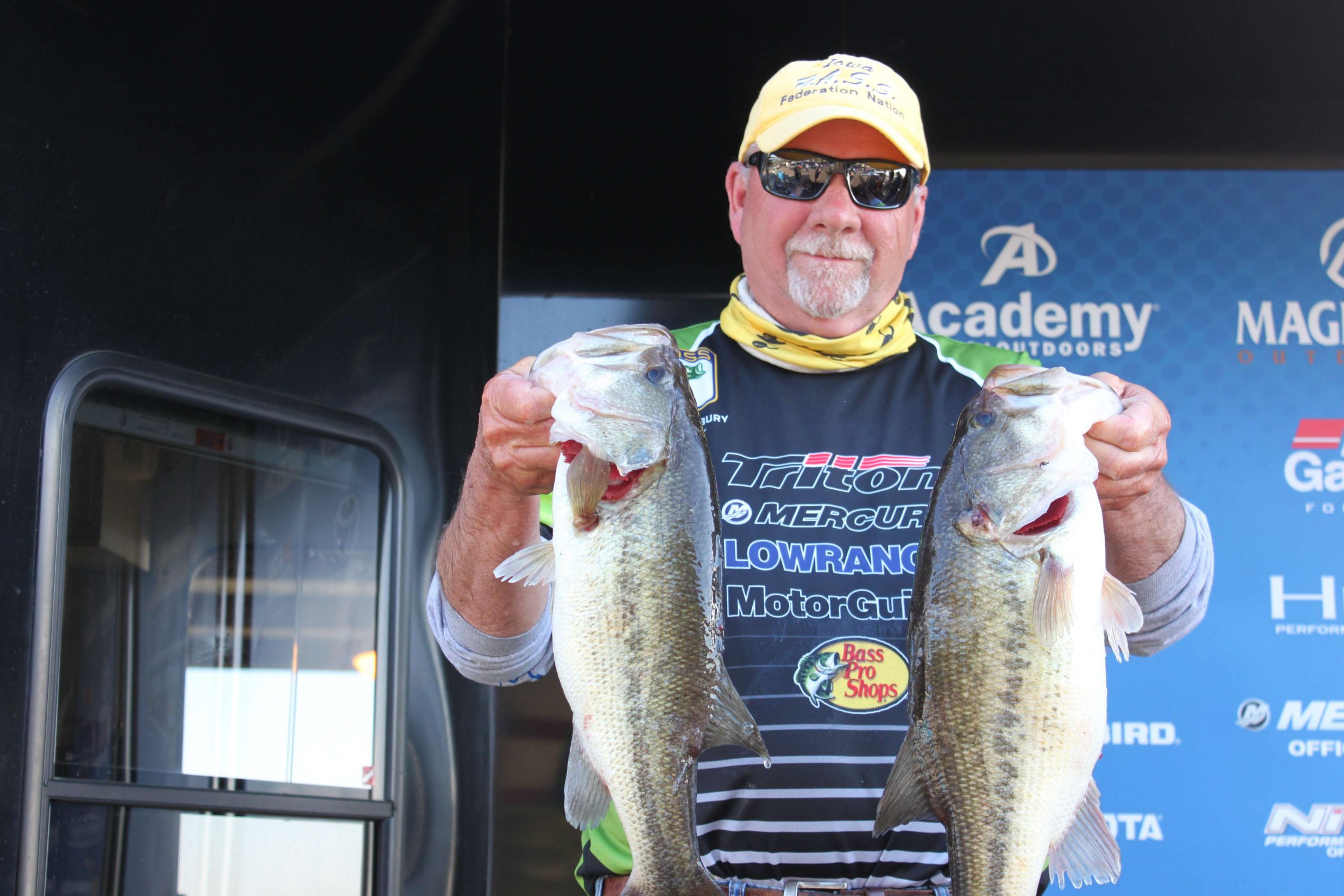 Ron Kingsbury of Team Iowa is just ahead of Roth in second place with a 22-pound, five-bass limit.