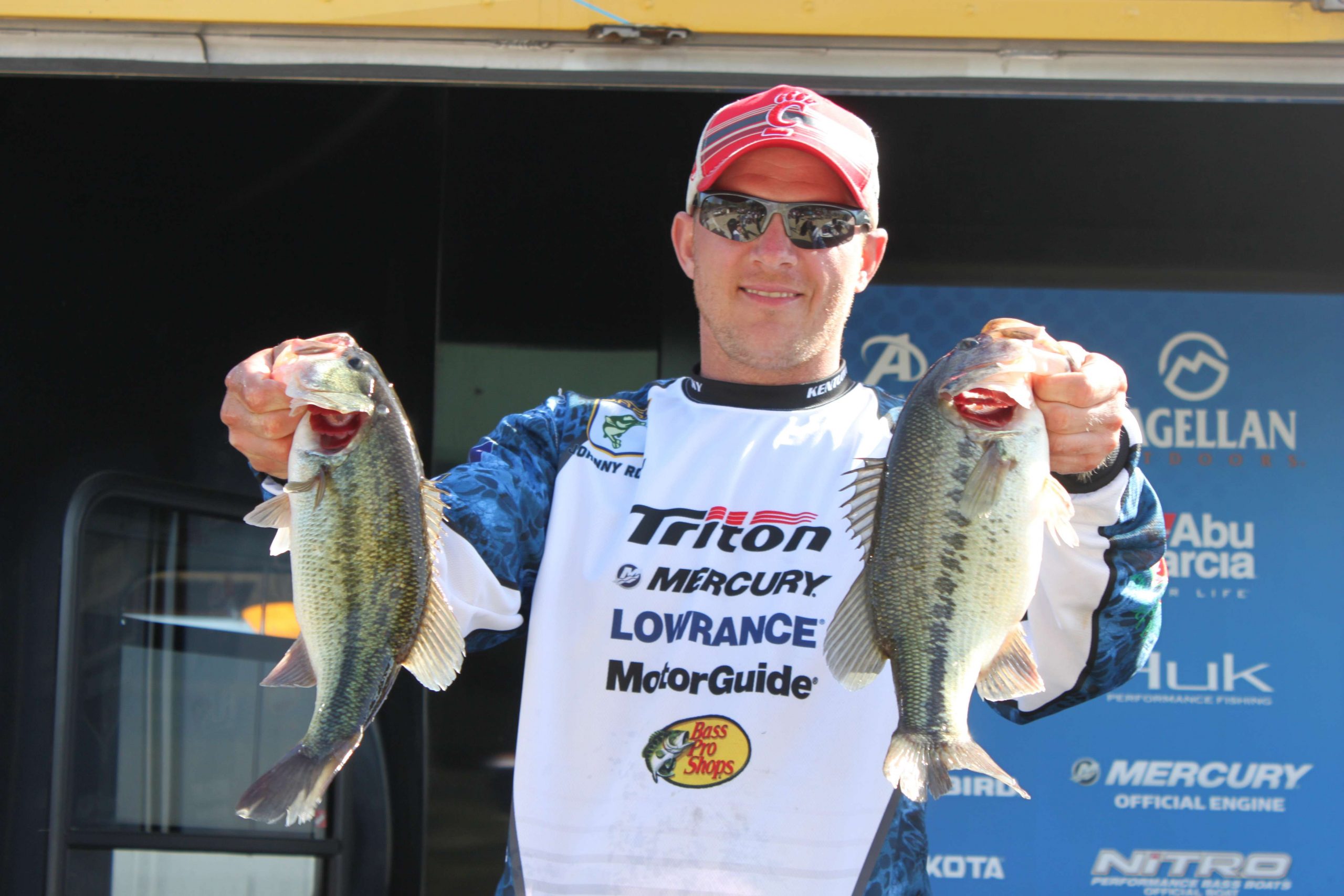  John Roth of Indiana is seventh among boaters with 32-13.
