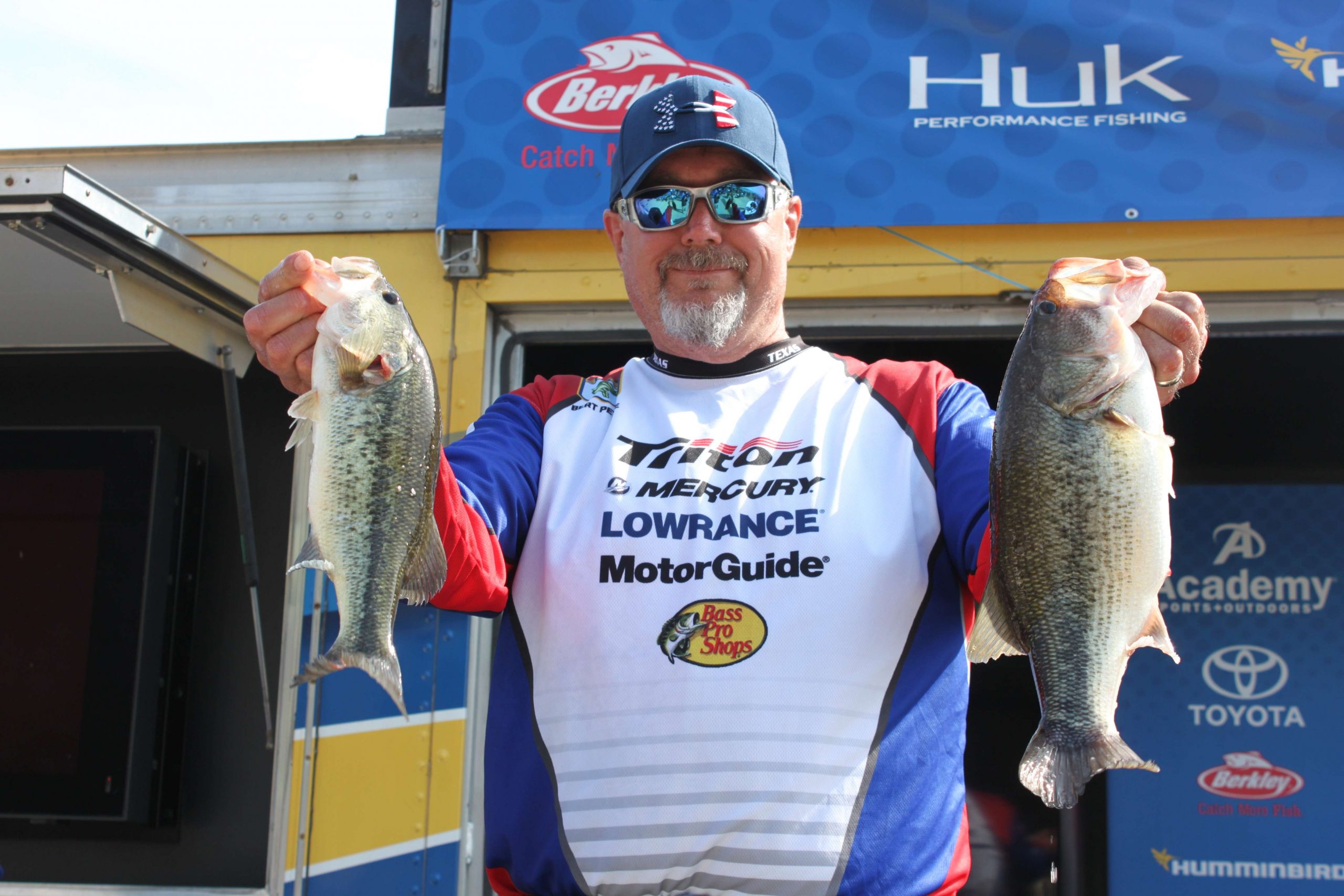 Bert Petrie of Texas placed fifth in the non-boater division with 28-12. Non-boaters could weigh three bass per day.