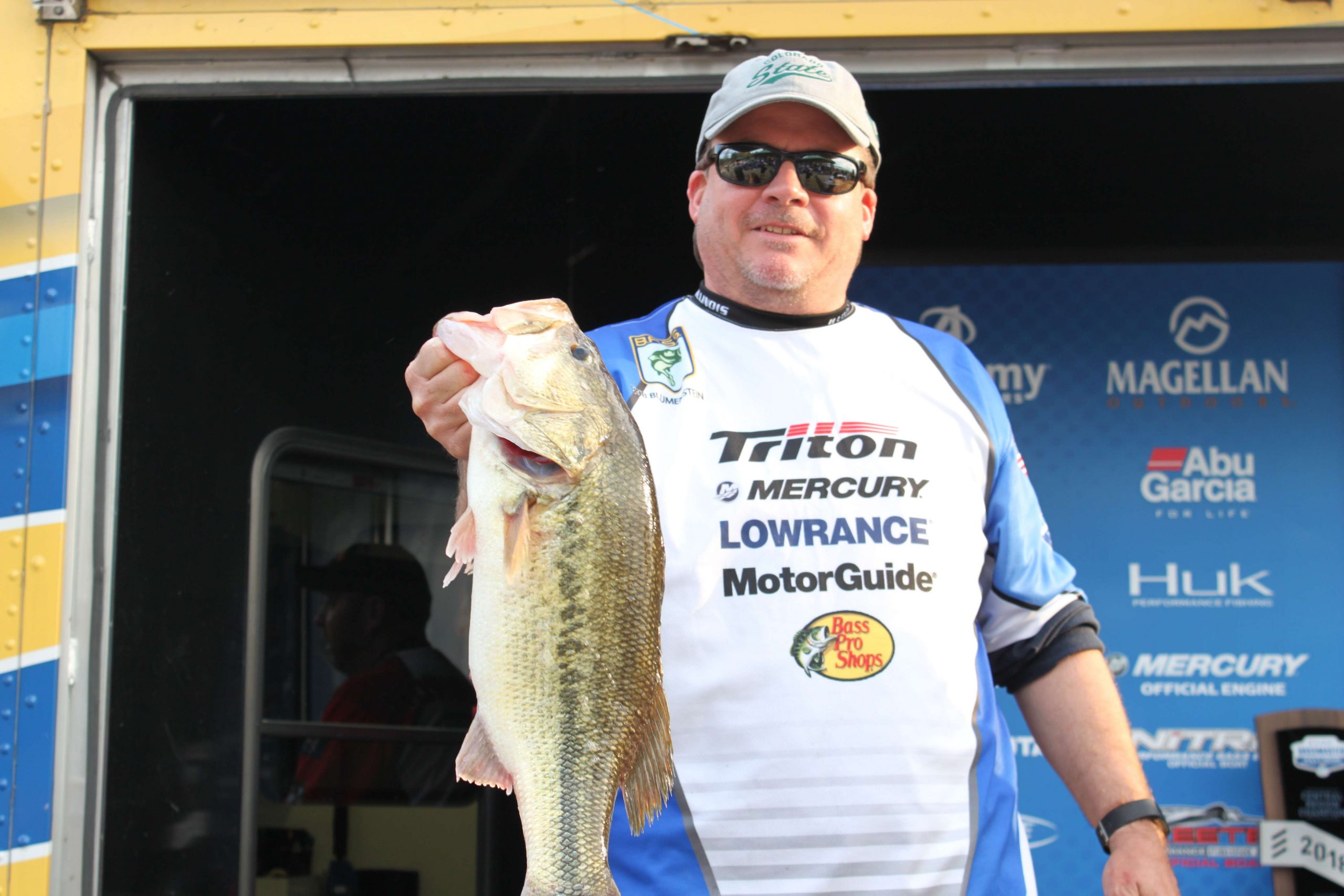 And thereâs the biggunâ of the bunch. This bass was a 7-pounder and it anchored Blumensteinâs Friday bag, which weighed 16-7. It was his lightest limit of the week, but it was enough to given him the win and the $6,500 check that goes with it.
