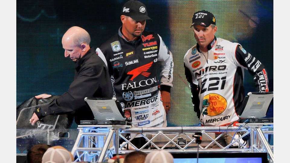 Evers landed fish after fish, but details to their exact weight were sketchy as he was out of cell range for the Bassmaster LIVE camera in his boat to transmit. The title came down to the friends and Elite Series roommates. 